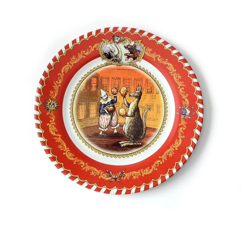 2006 Restoration Hardware Tin Plate Circus Kangaroo Like New